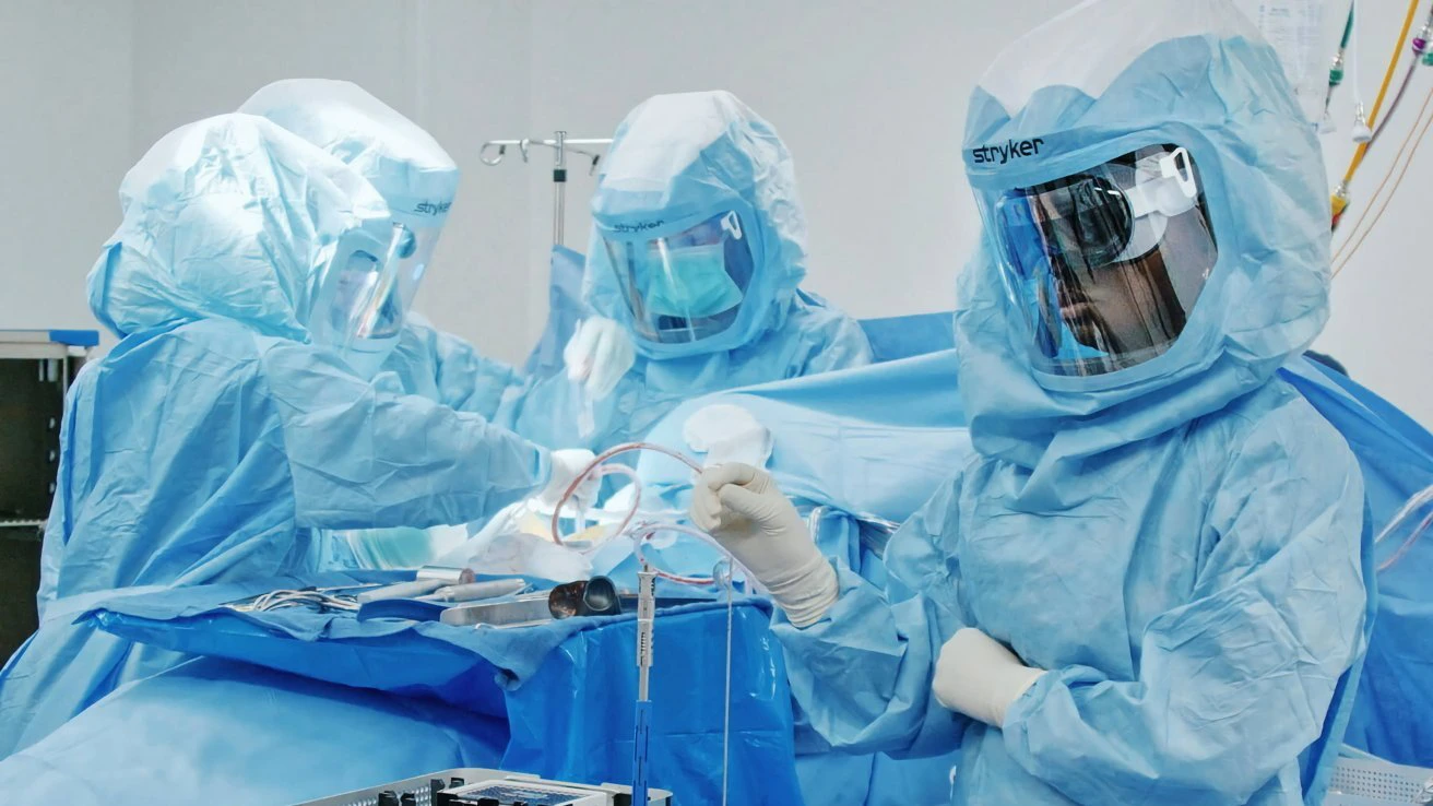 اپل ویژن پرو در حال متحول کردن عمل‌های جراحی در سراسر جهان است