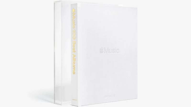 نسخه محدود کتاب " Apple Music: 100 Best Albums" با قیمت ۴۵۰ دلار رونمایی شد